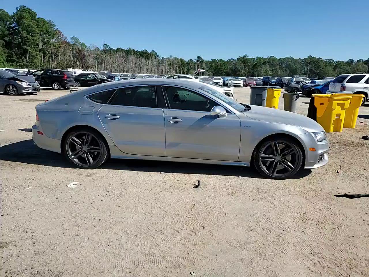 Фото: WAUW2AFC5EN031232