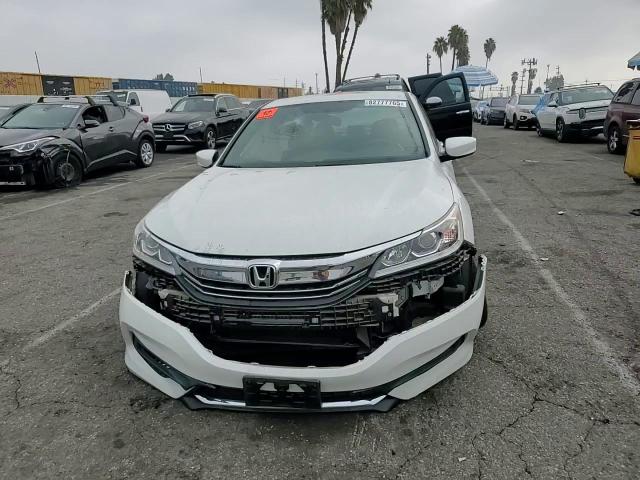 2017 Honda Accord Sport Special Edition VIN: 1HGCR2F14HA271102 Lot: 82777765