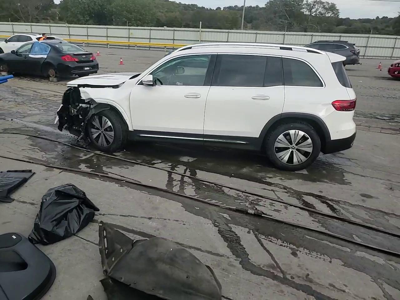 Фото: W1N9M0KB8PN067042