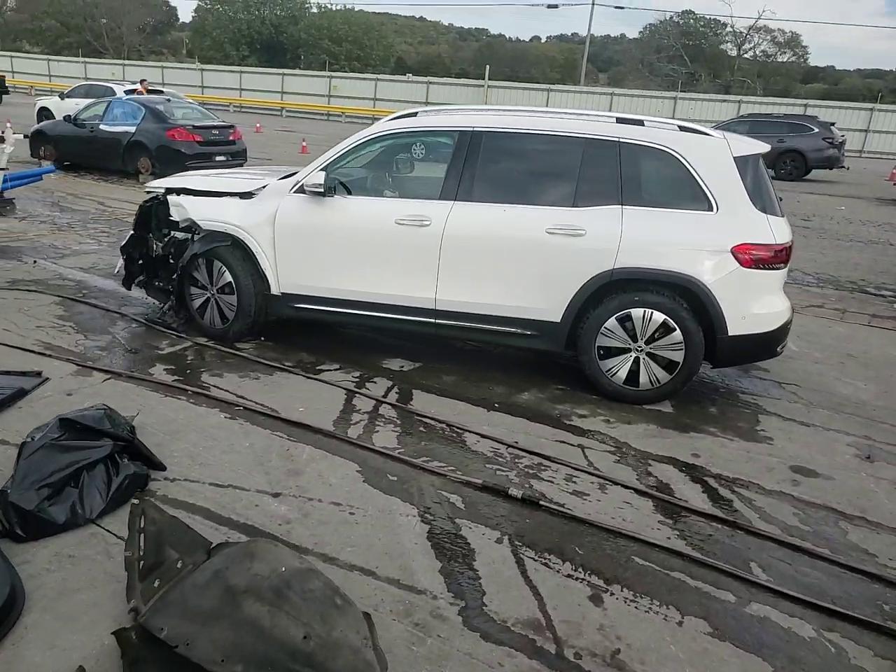 Фото: W1N9M0KB8PN067042