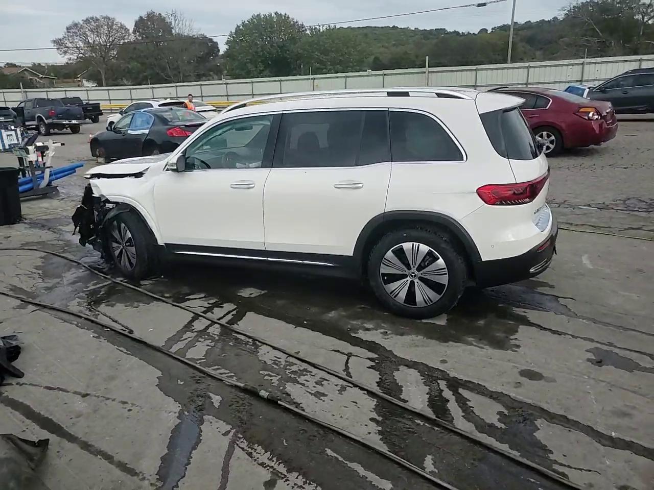 Фото: W1N9M0KB8PN067042