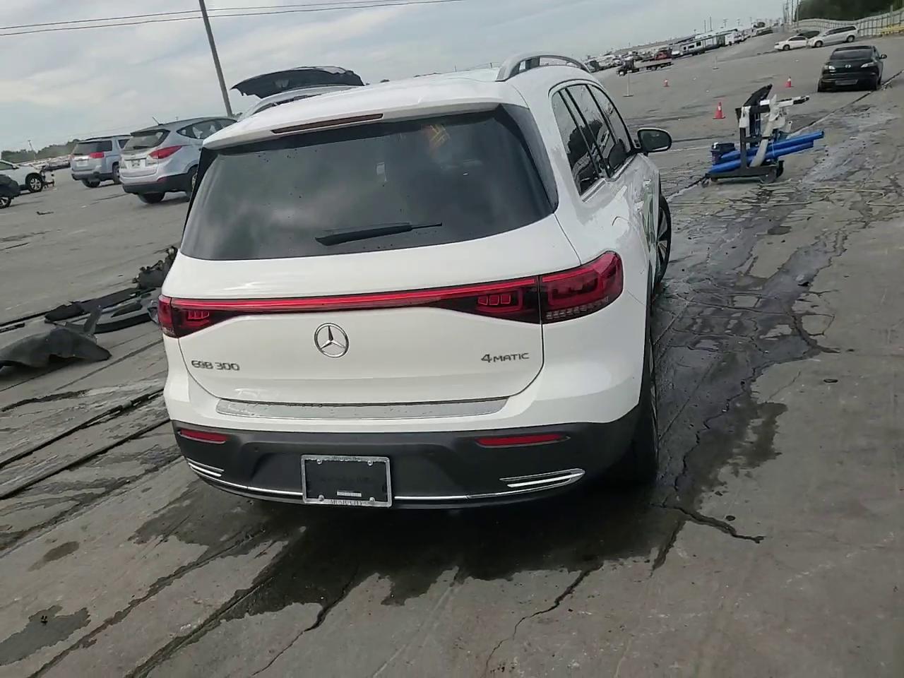 Фото: W1N9M0KB8PN067042