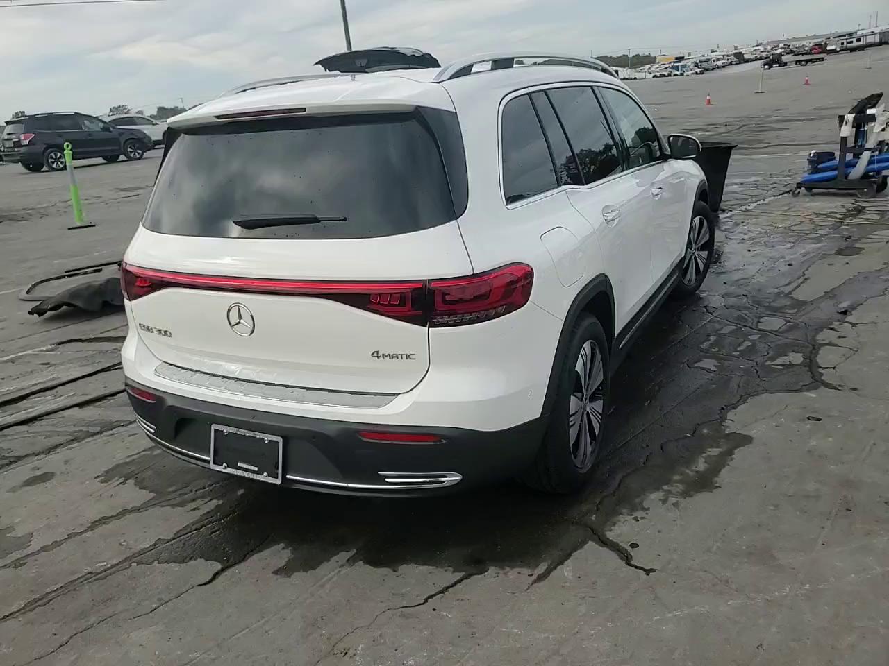 Фото: W1N9M0KB8PN067042