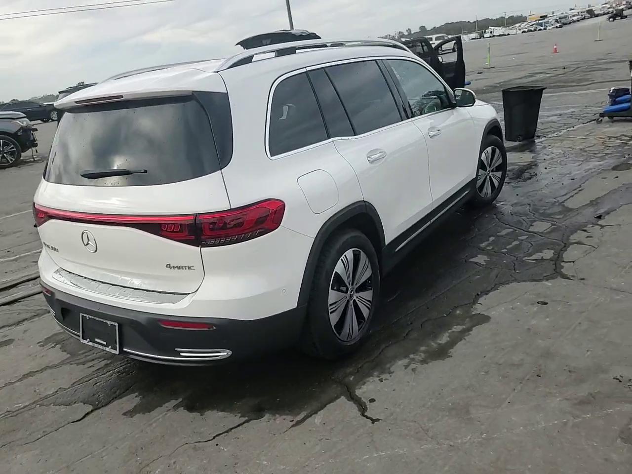 Фото: W1N9M0KB8PN067042