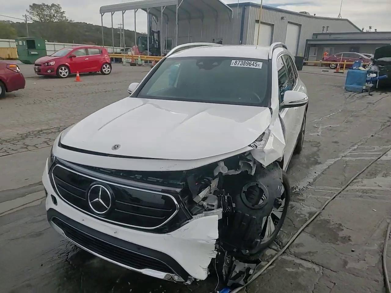 Фото: W1N9M0KB8PN067042