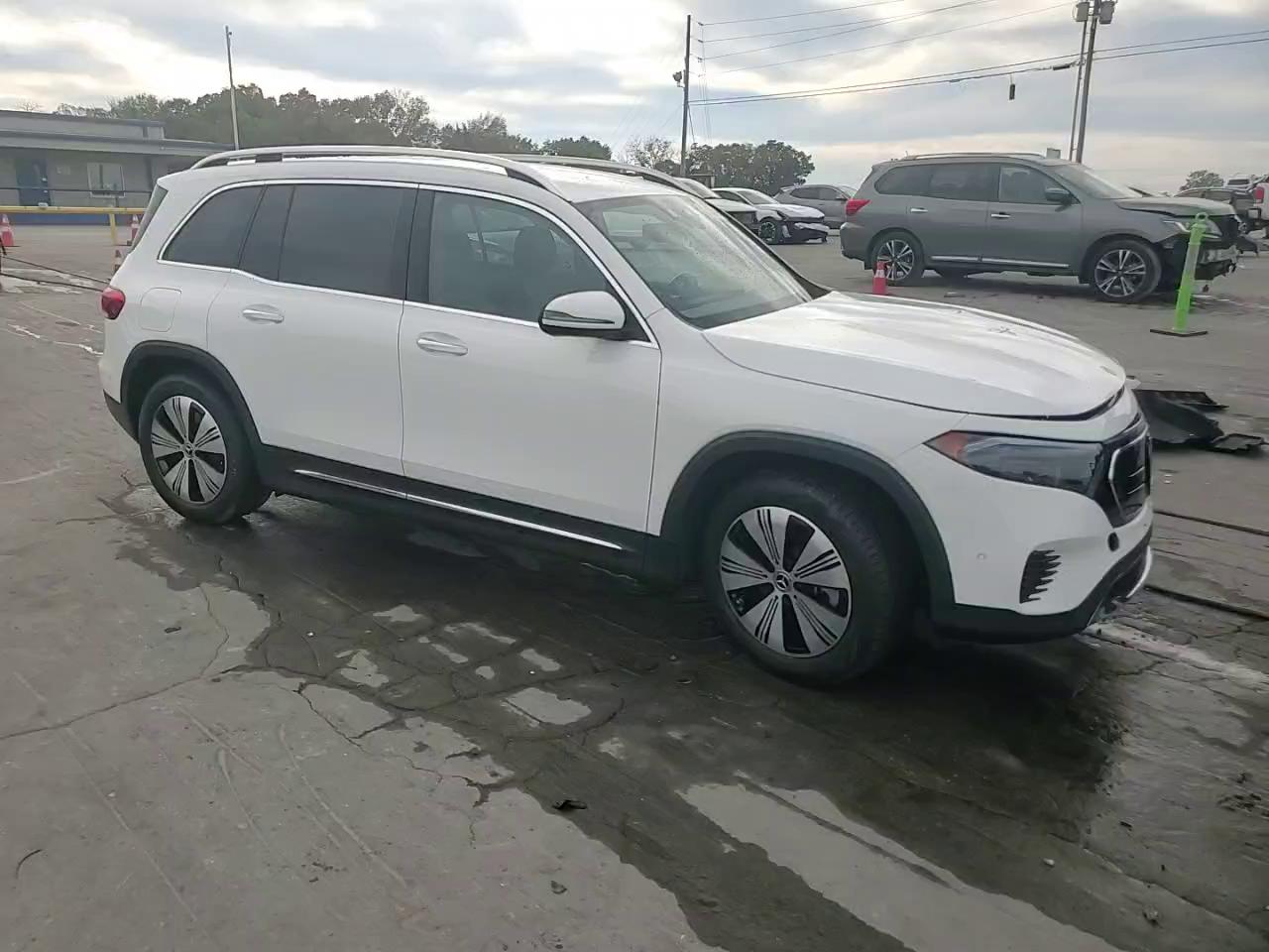 Фото: W1N9M0KB8PN067042