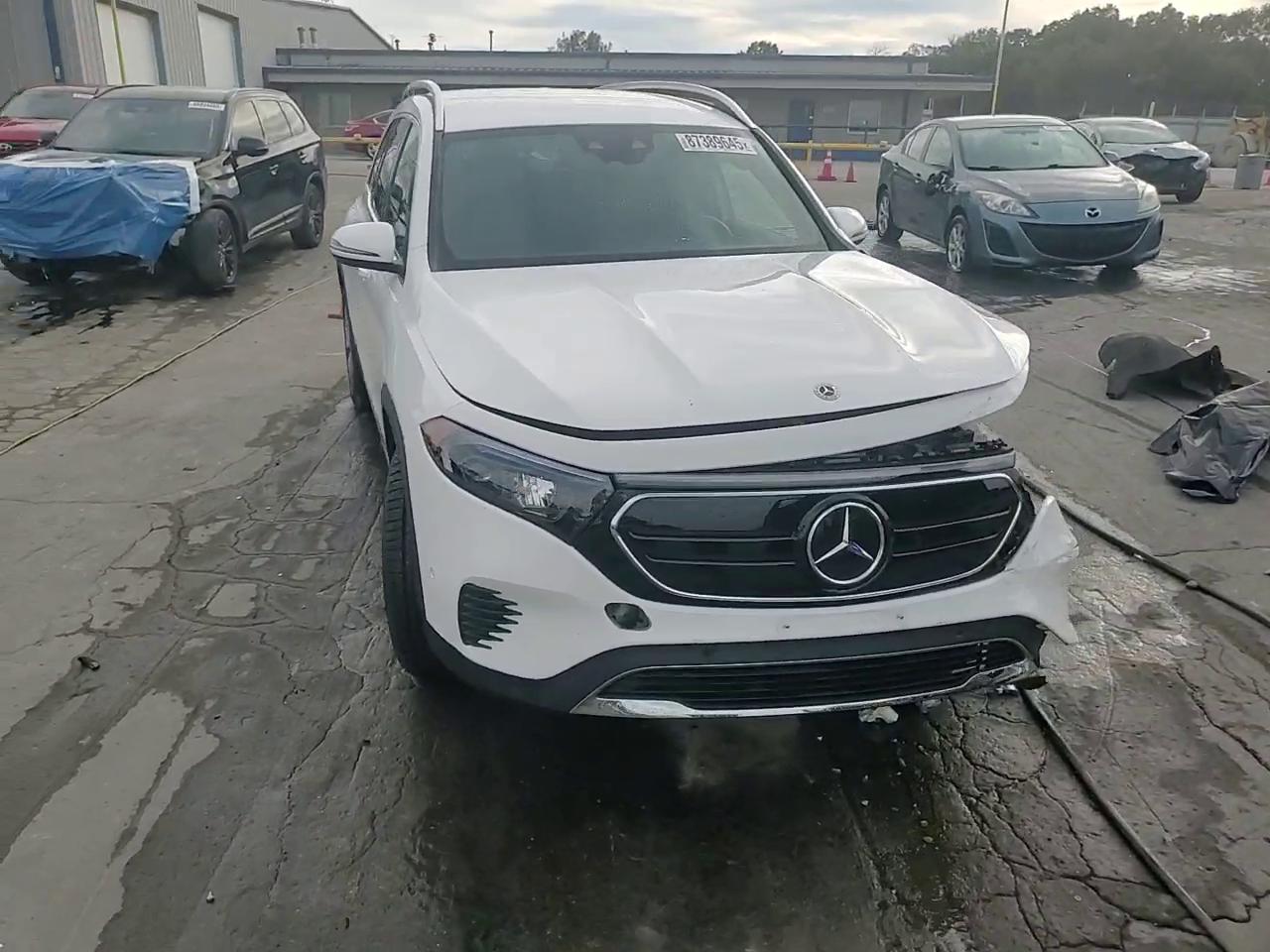 Фото: W1N9M0KB8PN067042