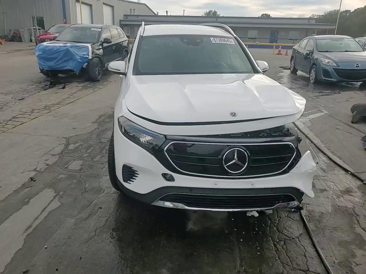 Фото: W1N9M0KB8PN067042