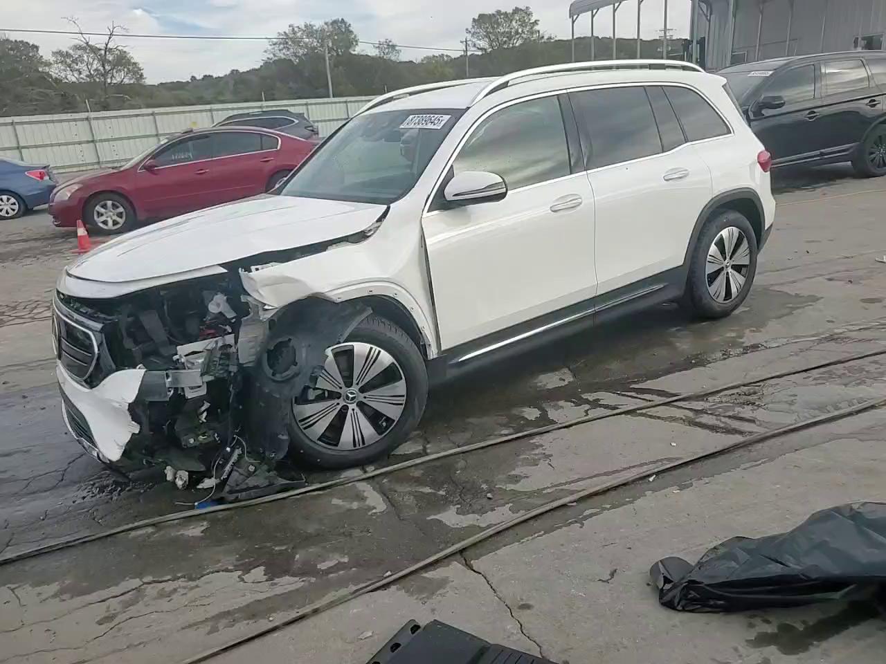 Фото: W1N9M0KB8PN067042