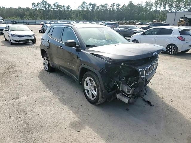 2022 Jeep Compass Latitude VIN: 3C4NJDBB7NT234087 Lot: 81986735