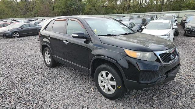 2011 Kia Sorento Base VIN: 5XYKT3A18BG080038 Lot: 81983335
