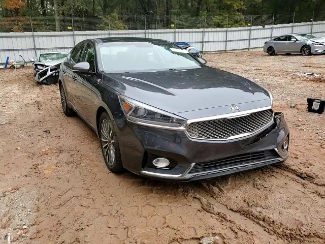2017 Kia Cadenza Premium VIN: KNALC4J15H5041903 Lot: 82682955