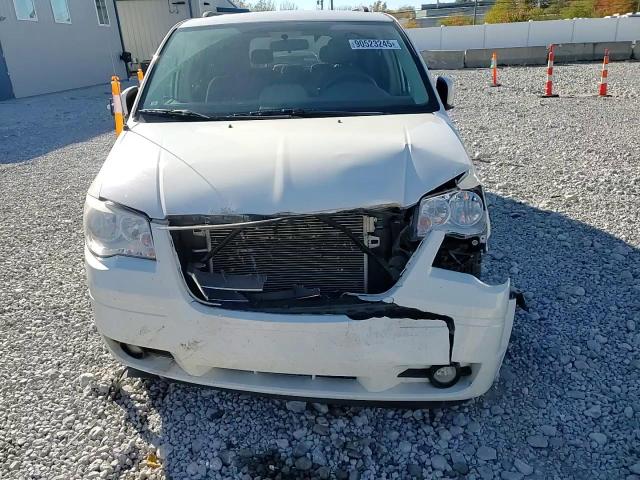 2010 Chrysler Town & Country Touring VIN: 2A4RR5D17AR260460 Lot: 90523245