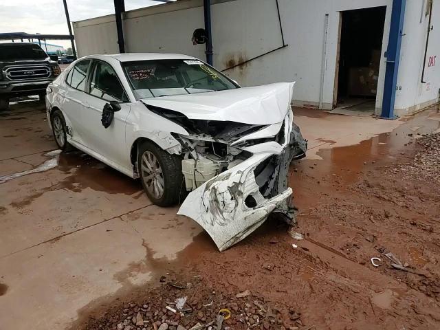2018 Toyota Camry L VIN: 4T1B11HK6JU097289 Lot: 82413365