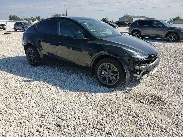 2024 Tesla Model Y VIN: 7SAYGDEE0RA325059 Lot: 89914575