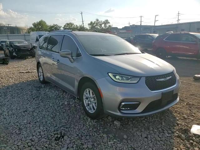 2021 Chrysler Pacifica Touring L VIN: 2C4RC1BG6MR588674 Lot: 81995955