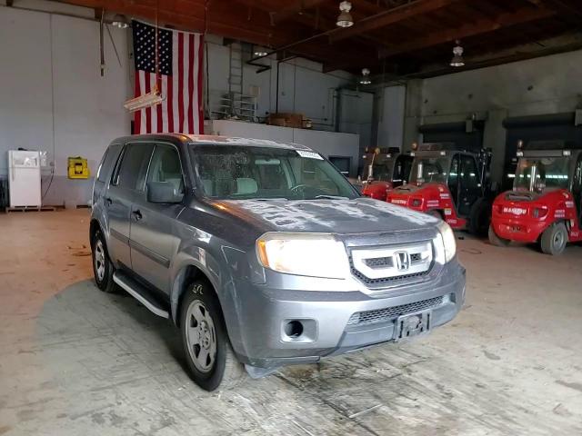 2010 Honda Pilot Lx VIN: 5FNYF3H21AB019331 Lot: 81974225