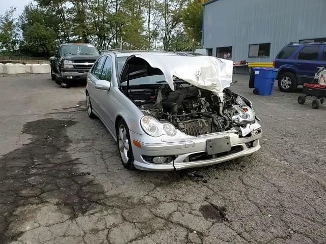 2005 Mercedes-Benz C 320 VIN: WDBRF64J65F560345 Lot: 82729345