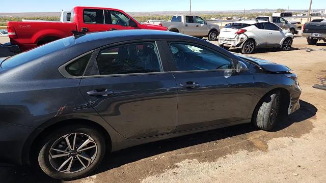 2023 Kia Forte Lx VIN: 3KPF24AD3PE649340 Lot: 90305365