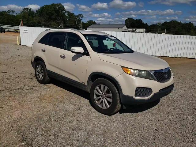 2011 Kia Sorento Base VIN: 5XYKTDA23BG060827 Lot: 81999365