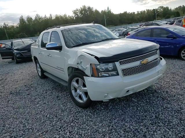 2013 Chevrolet Avalanche Ltz VIN: 3GNMCGE03DG232711 Lot: 82641005