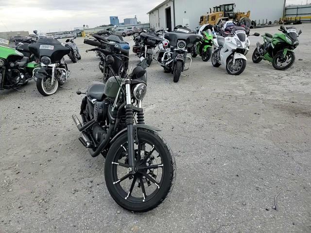 2021 Harley-Davidson Xl883 N VIN: 1HD4LE218MB409917 Lot: 85955915