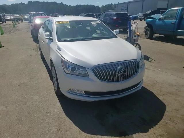 2015 Buick Lacrosse VIN: 1G4GB5GR1FF332332 Lot: 84302305