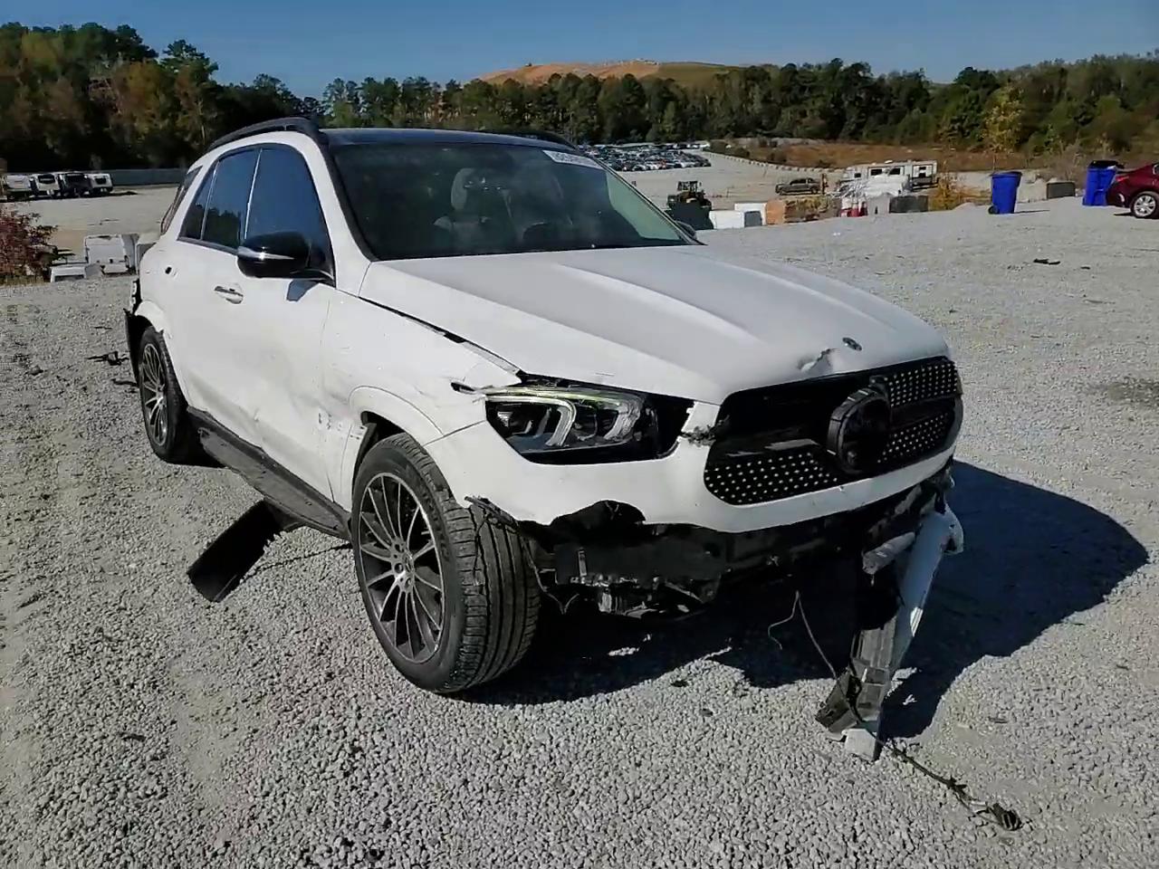 Фото: 4JGFB4JB6NA611689