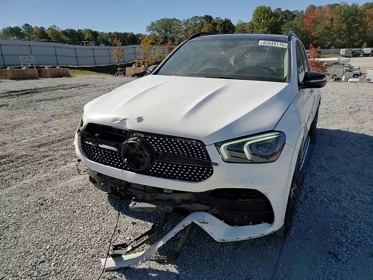 Фото: 4JGFB4JB6NA611689