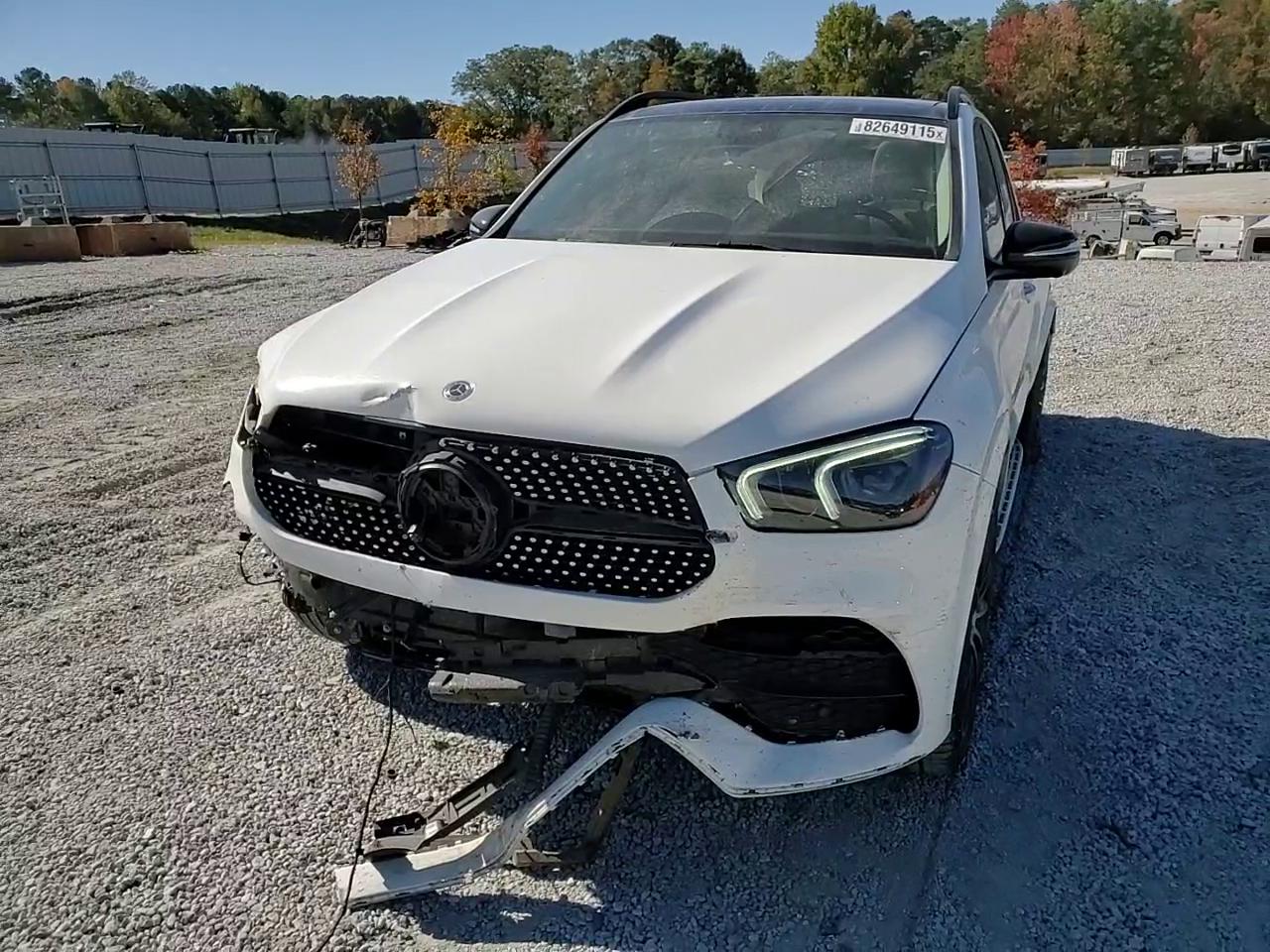 Фото: 4JGFB4JB6NA611689