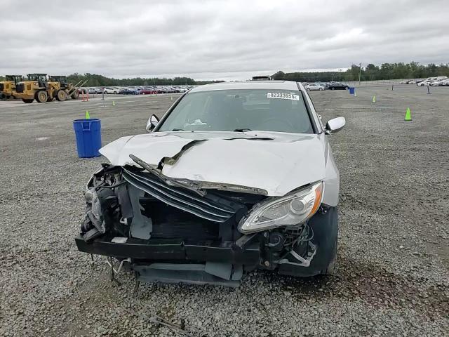 2012 Chrysler 200 VIN: 1C3CCBCG1CN305270 Lot: 82333955