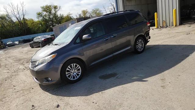 2013 Toyota Sienna Xle VIN: 5TDYK3DC3DS301481 Lot: 84964545
