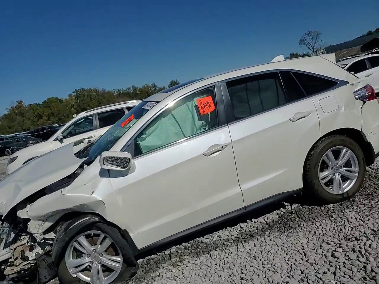 Фото: 5J8TB3H57FL009621