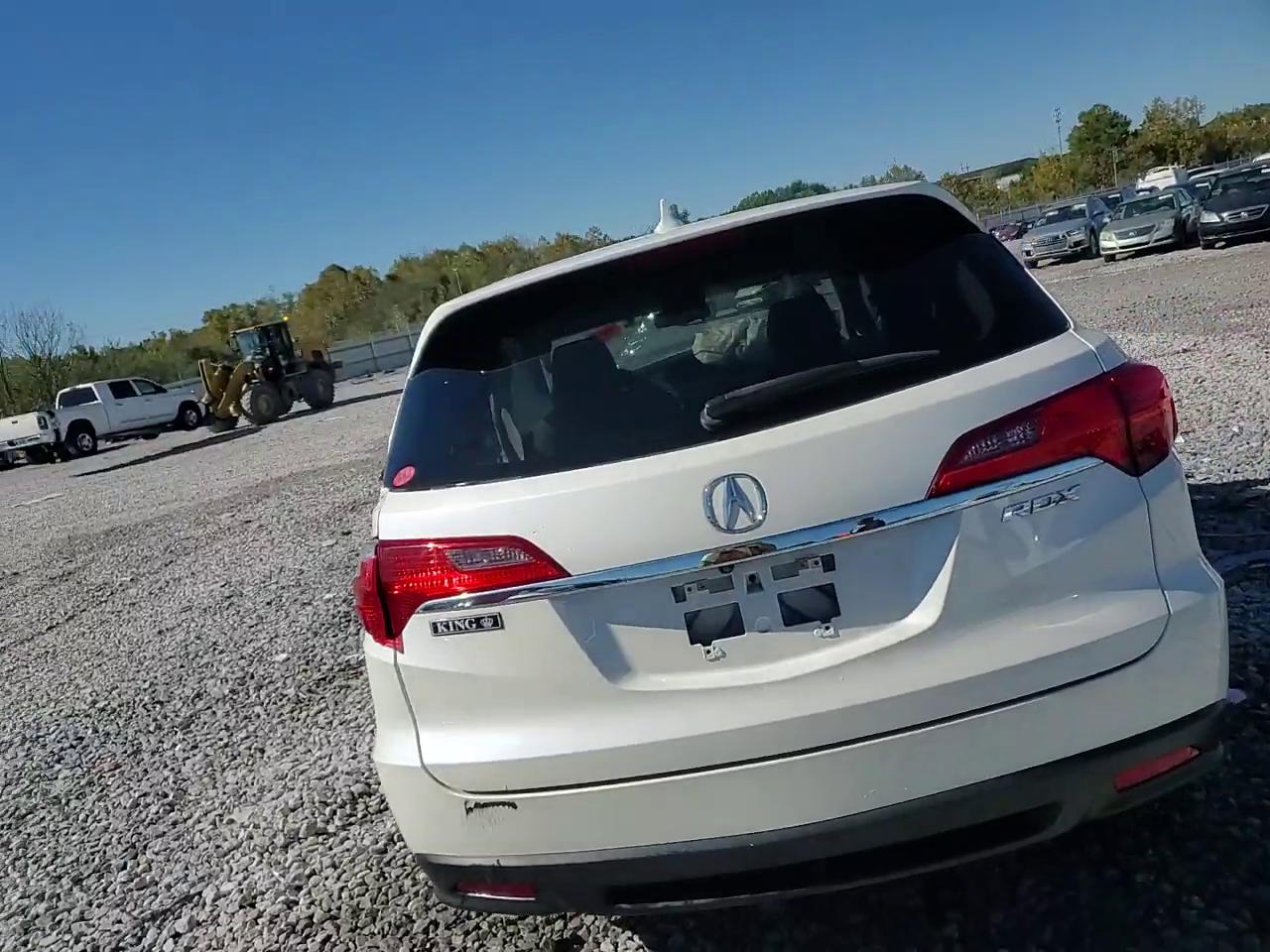 Фото: 5J8TB3H57FL009621