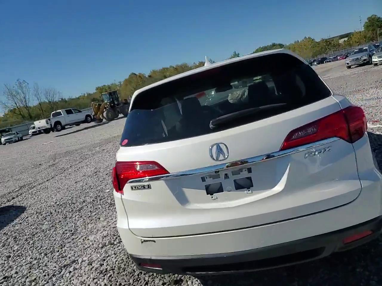 Фото: 5J8TB3H57FL009621