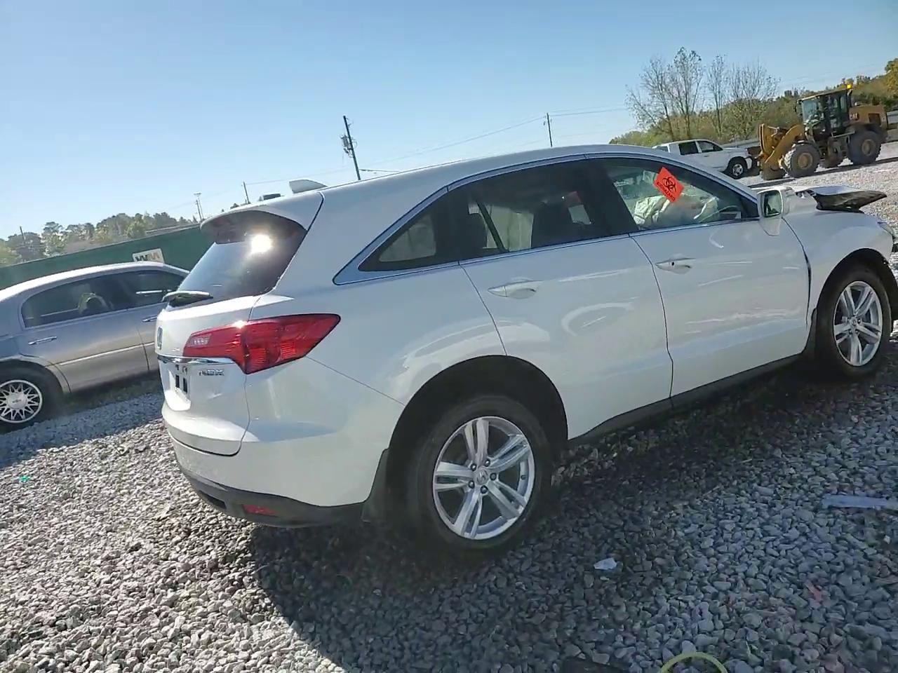 Фото: 5J8TB3H57FL009621