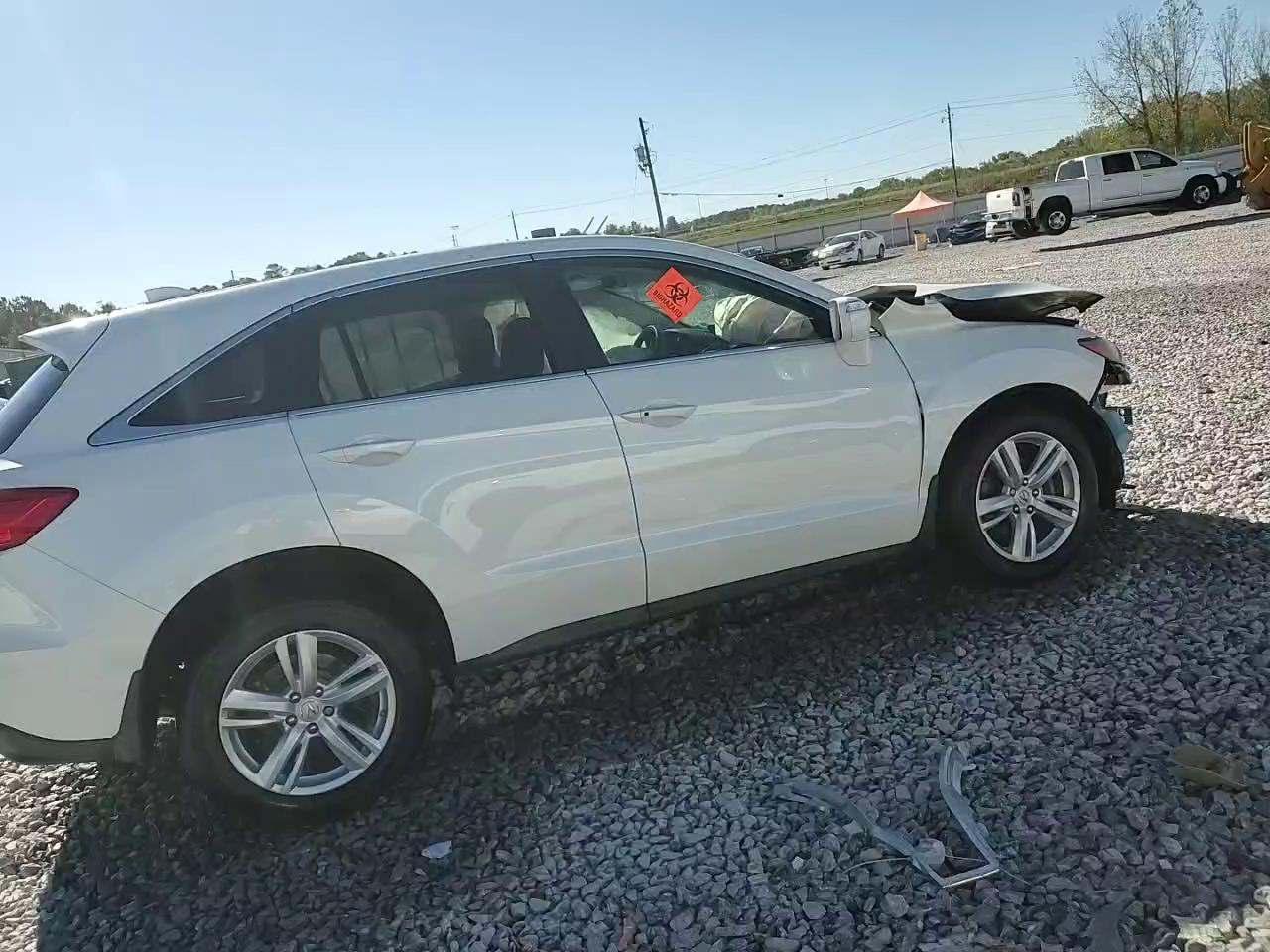 Фото: 5J8TB3H57FL009621