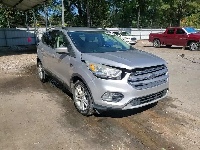 2017 Ford Escape Se VIN: 1FMCU0GD8HUC18360 Lot: 86610015