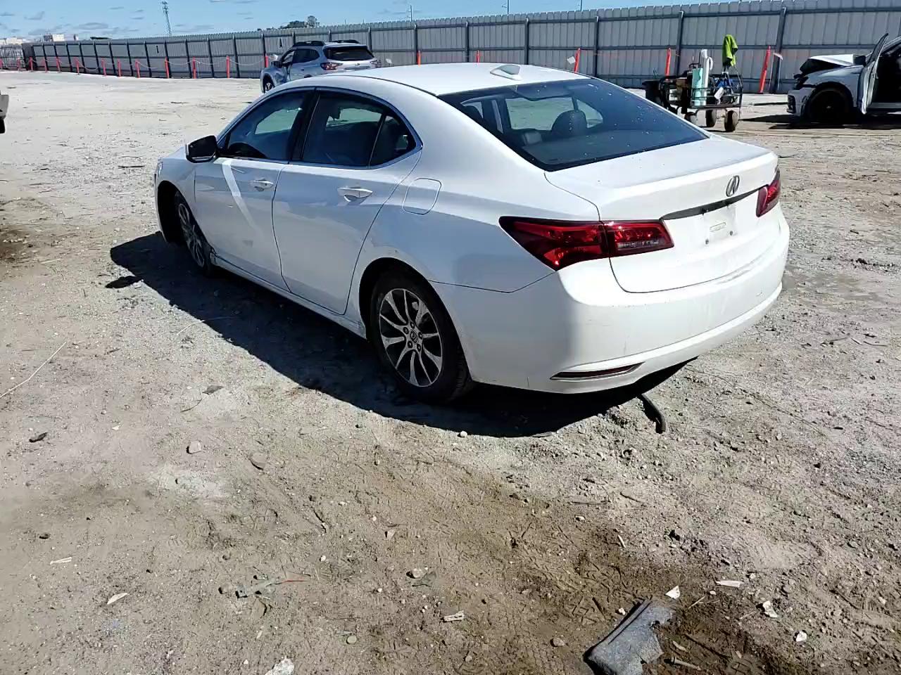 Фото: 19UUB1F56FA004711