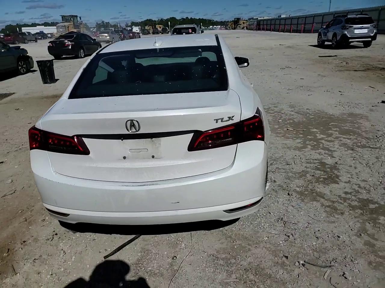 Фото: 19UUB1F56FA004711