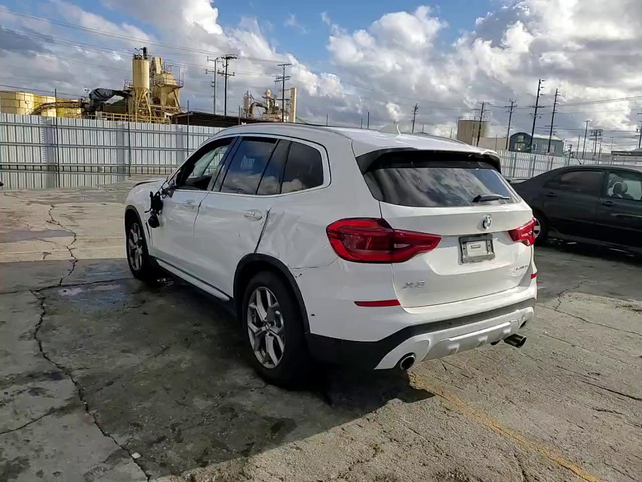 Фото: 5UXTY3C00L9D46229