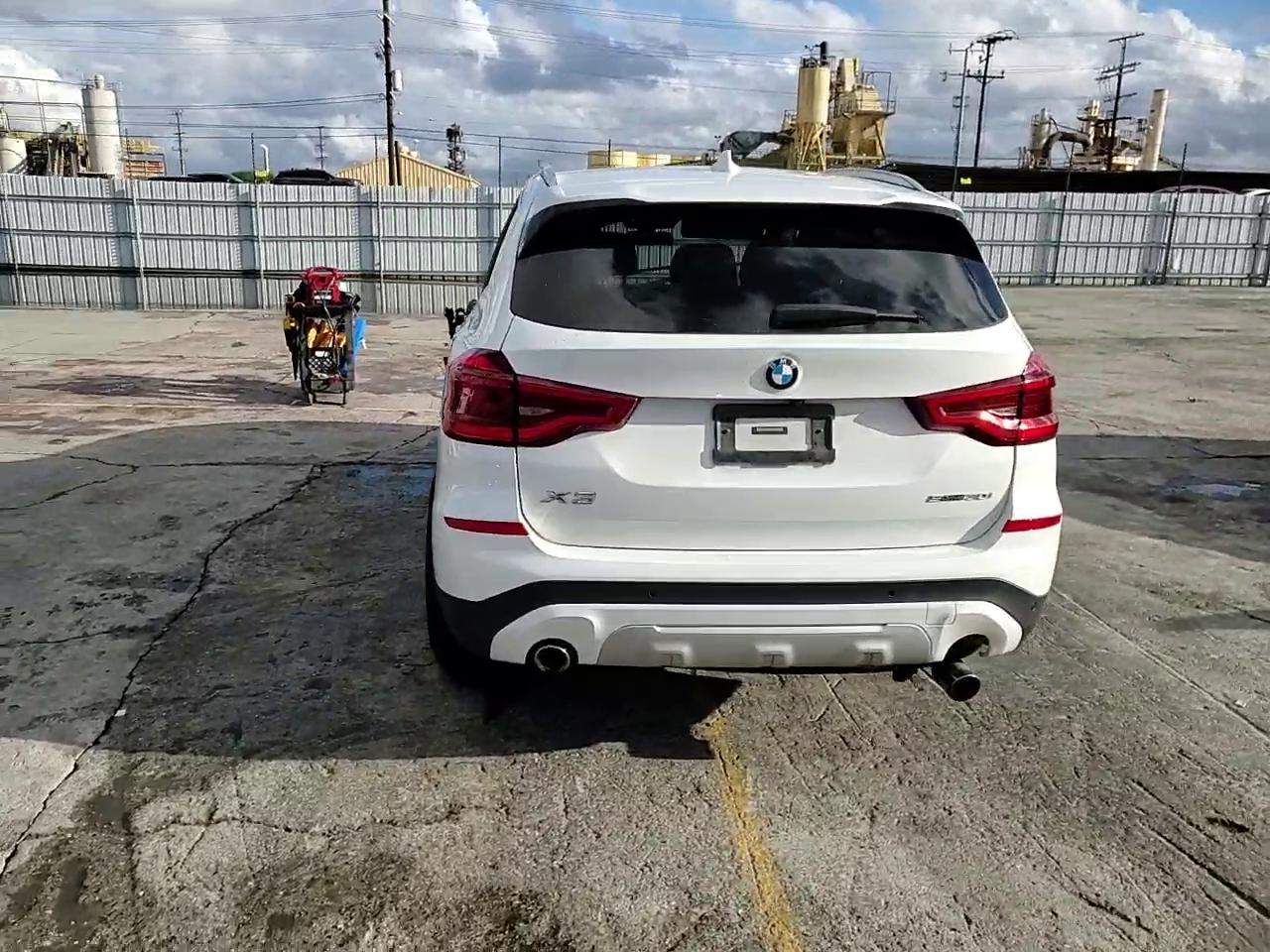 Фото: 5UXTY3C00L9D46229