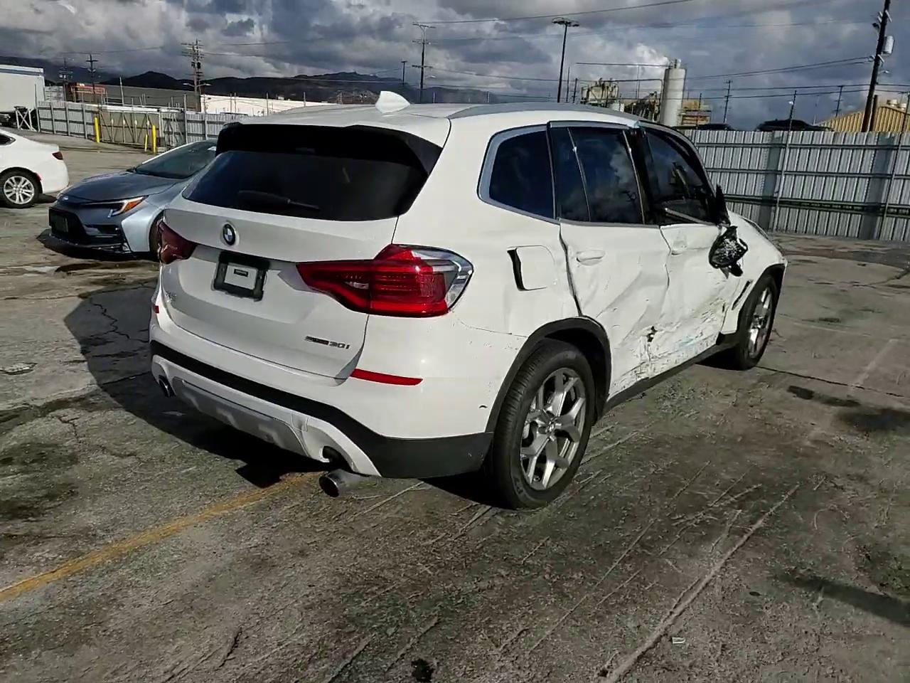 Фото: 5UXTY3C00L9D46229