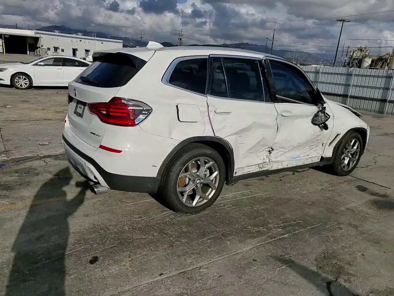 Фото: 5UXTY3C00L9D46229