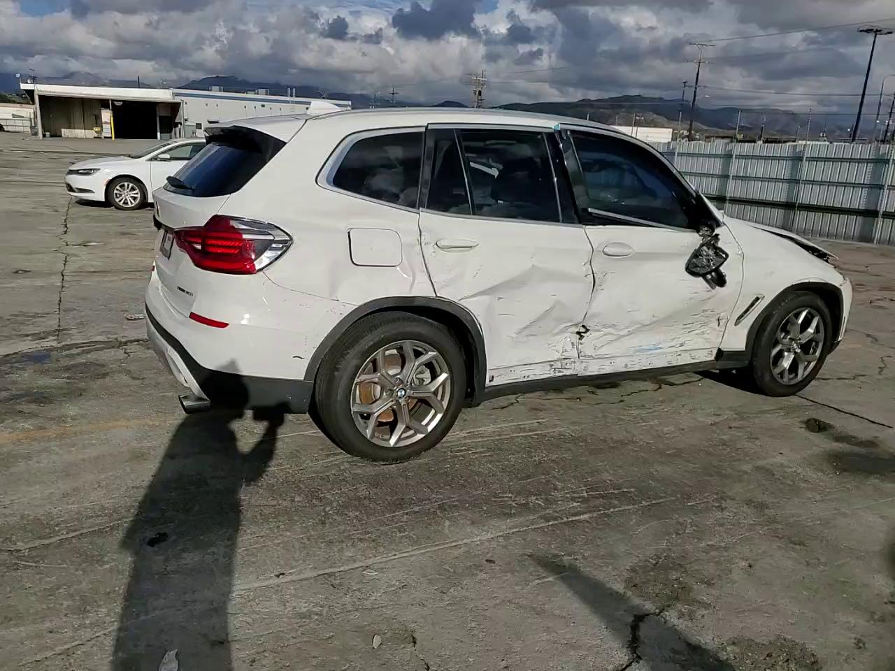 Фото: 5UXTY3C00L9D46229