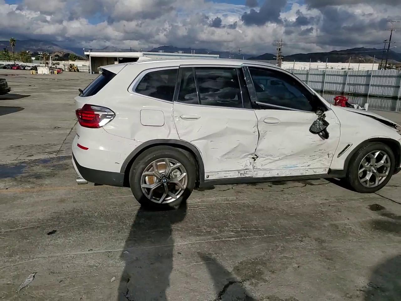 Фото: 5UXTY3C00L9D46229