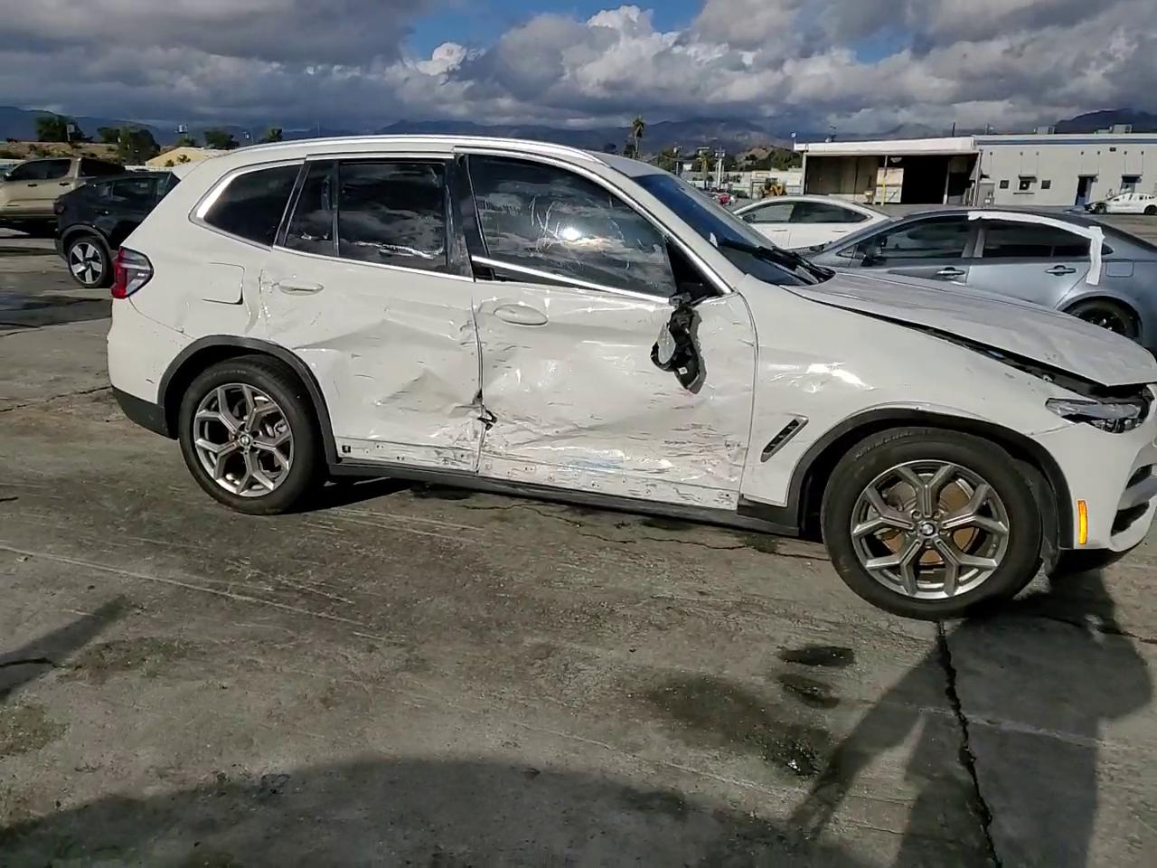 Фото: 5UXTY3C00L9D46229