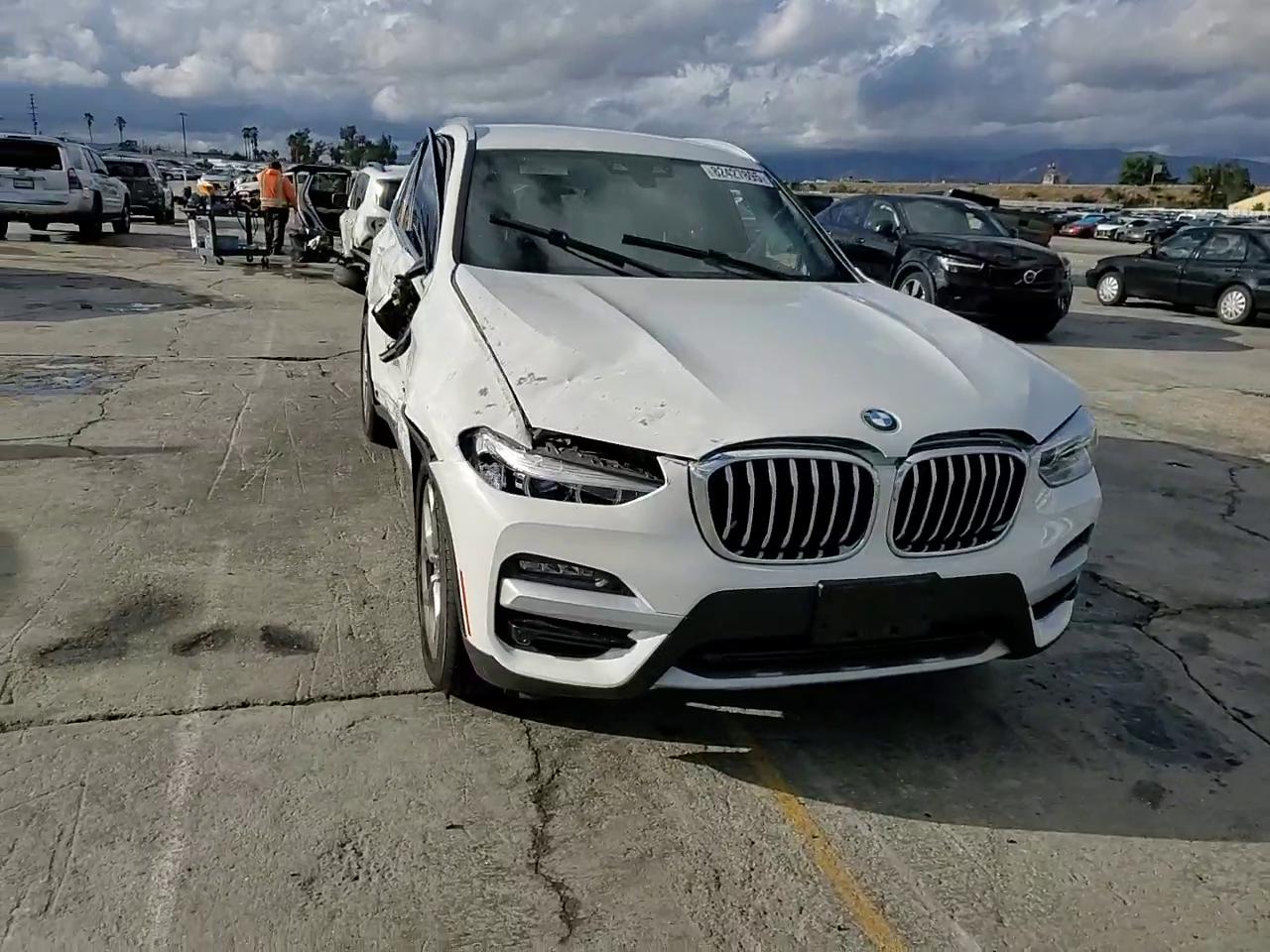 Фото: 5UXTY3C00L9D46229