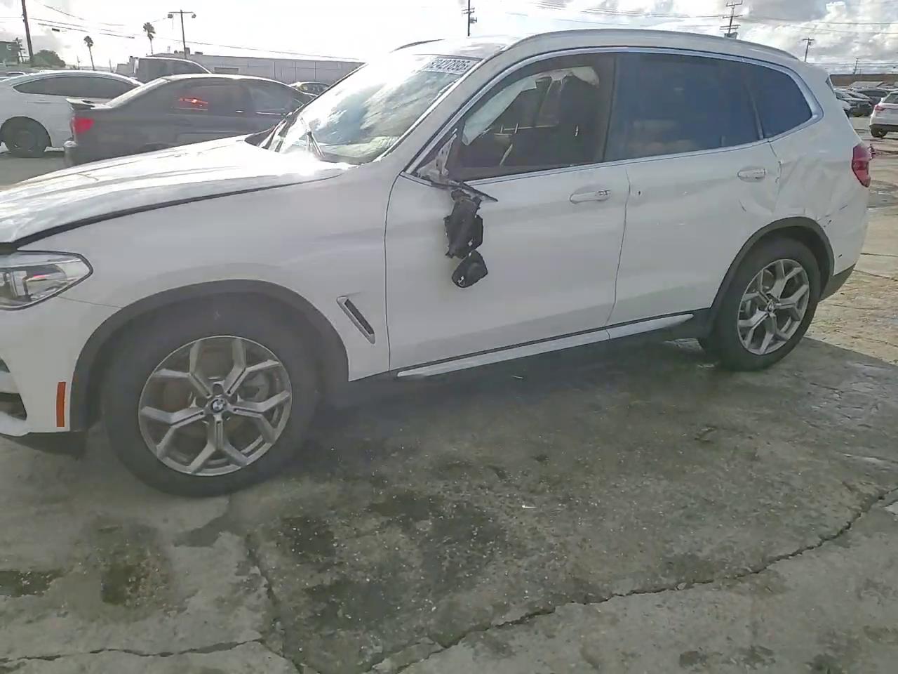 Фото: 5UXTY3C00L9D46229