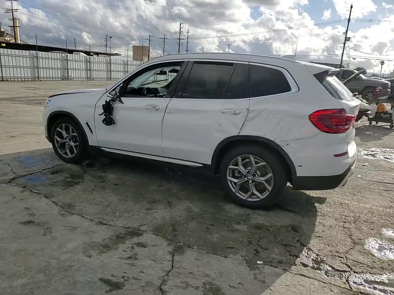 Фото: 5UXTY3C00L9D46229